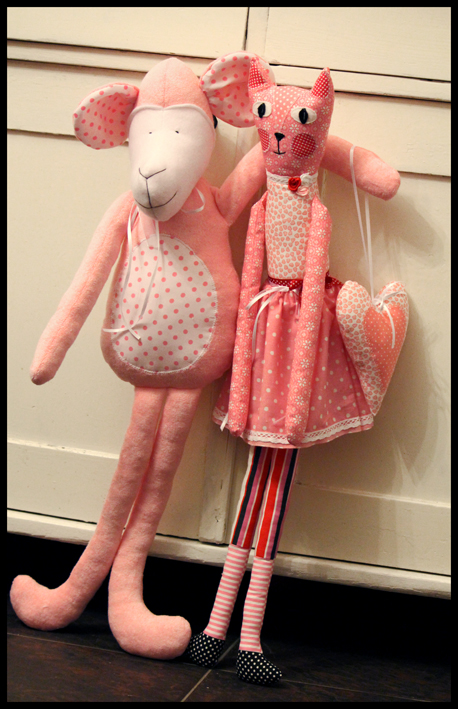 opice a kocka pink